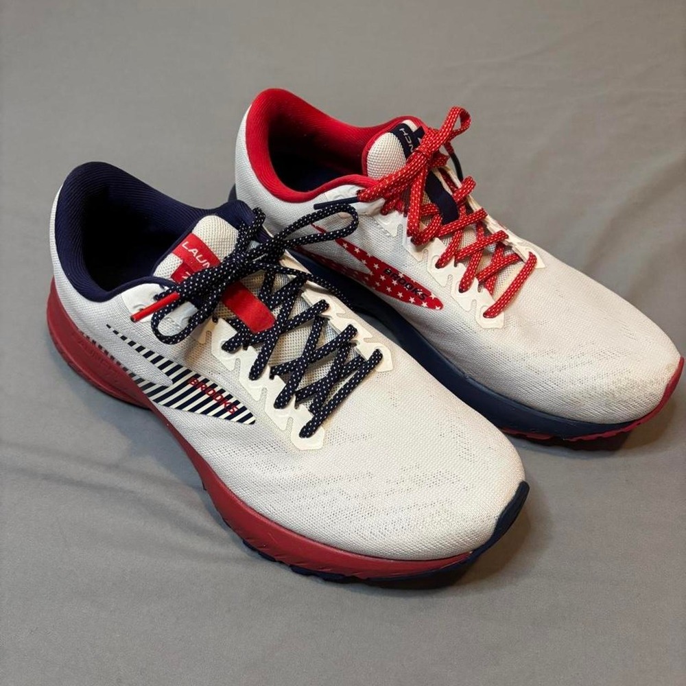 Women's Brooks launch 7 Run USA